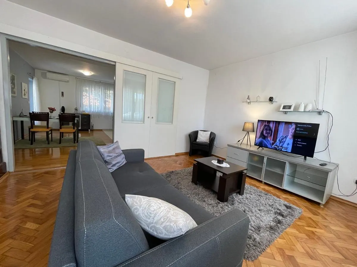 Old Town Seafront Zadar Apartment